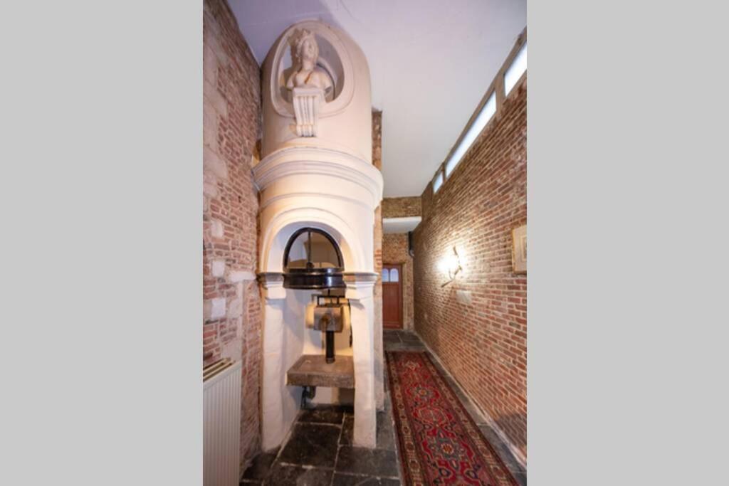 Hofmarkgraaf - Unique Apartment In Historic Antwerp Mansion Exterior photo